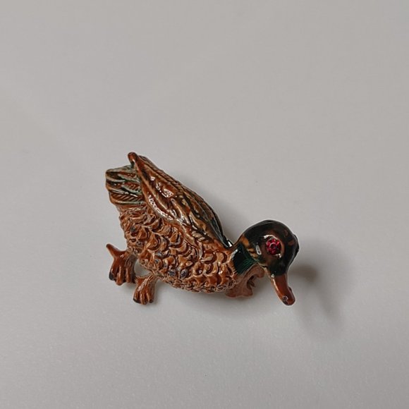 Vintage Gerry's Tiny Little Metal Cute Duck Pin - Picture 2 of 8